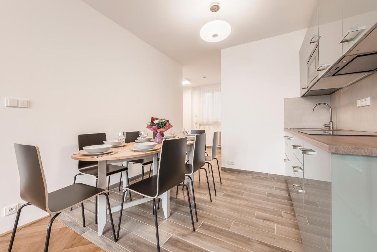 Merkur Apartments Прага Экстерьер фото